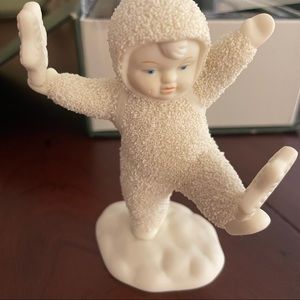 Department 56 Snowbabies figurine with snowflakes ❄️